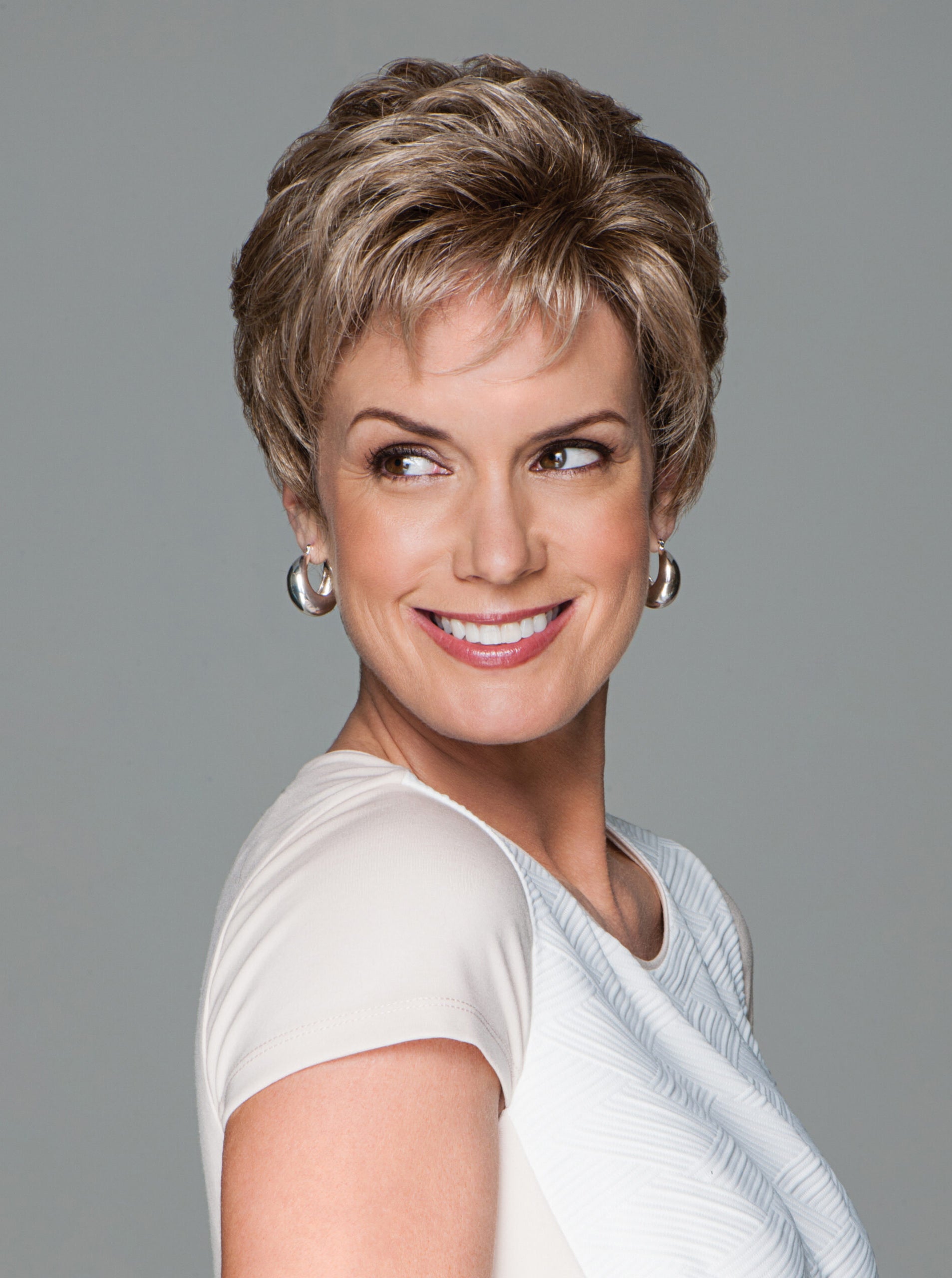 Acclaim Large - Synthetic Wig – Creative Wigs