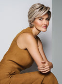 Posh Premiere - Featherlight Wig